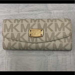 Michael Kors white signature wallet